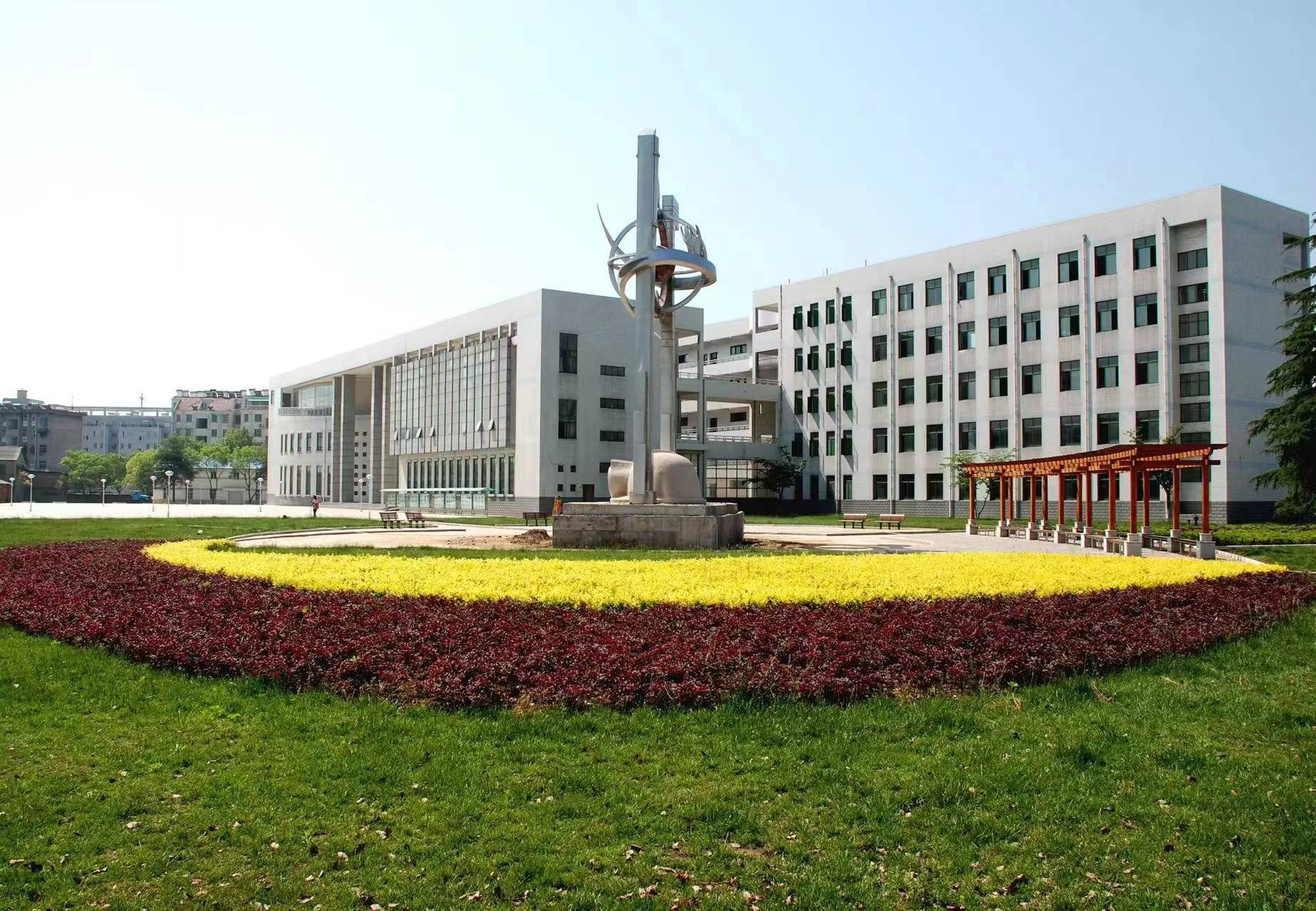 铜陵市中考分数太低怎么办—安徽工业职业技术学院中专部(保送)