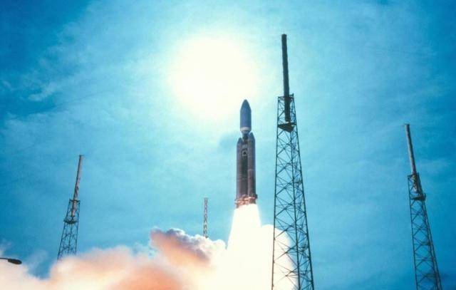 杨利伟回忆火箭加速:短短一刹那,五脏六腑似乎都要碎了_飞天_万户