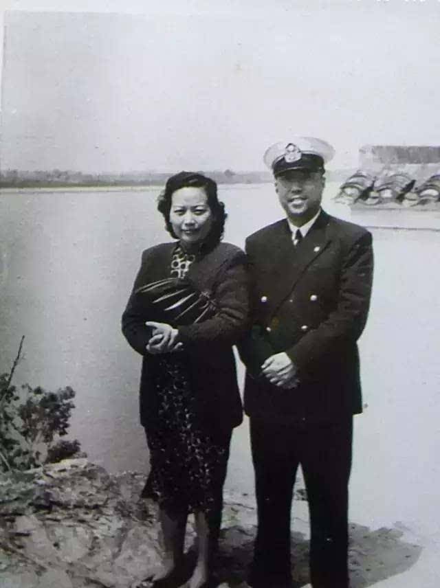 王映霞:争吵了12年,明白这叫爱情,平淡了38年,懂得这是婚姻_郁达夫