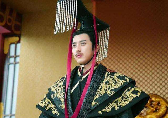 13岁被立为太子后,就霸占25岁女囚,荒淫无道,最终被岳父夺权