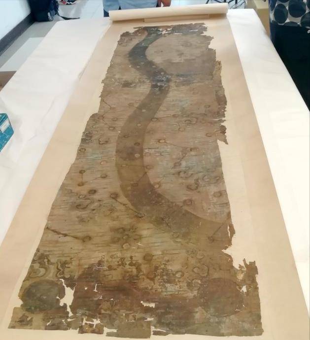 80年代江西出土女尸,毛孔清晰还穿着开裆裤,这到底是怎么回事?