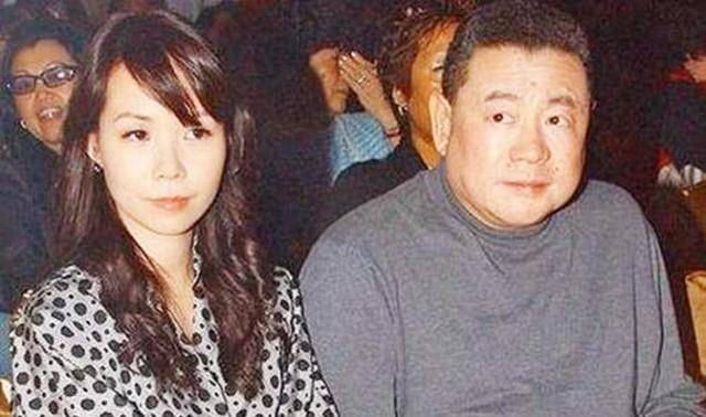 为了躲避税收,他关闭了中国300家公司_刘銮雄_香港_爱美