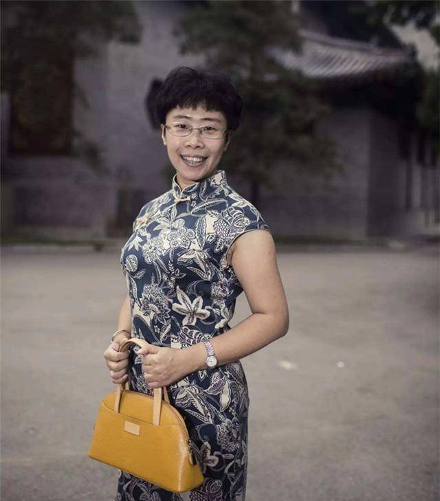 45岁仍单身的才女蒙曼,"痛批"剩女一词:才女的感情不应将就