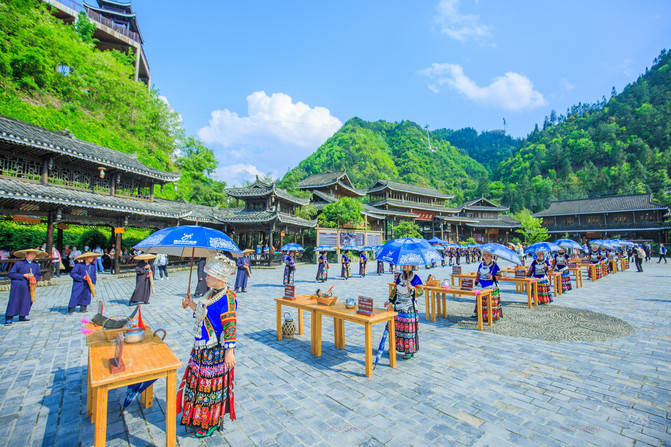 贵州旅游精选:当地导游推荐的十大必游景点详细路线攻略