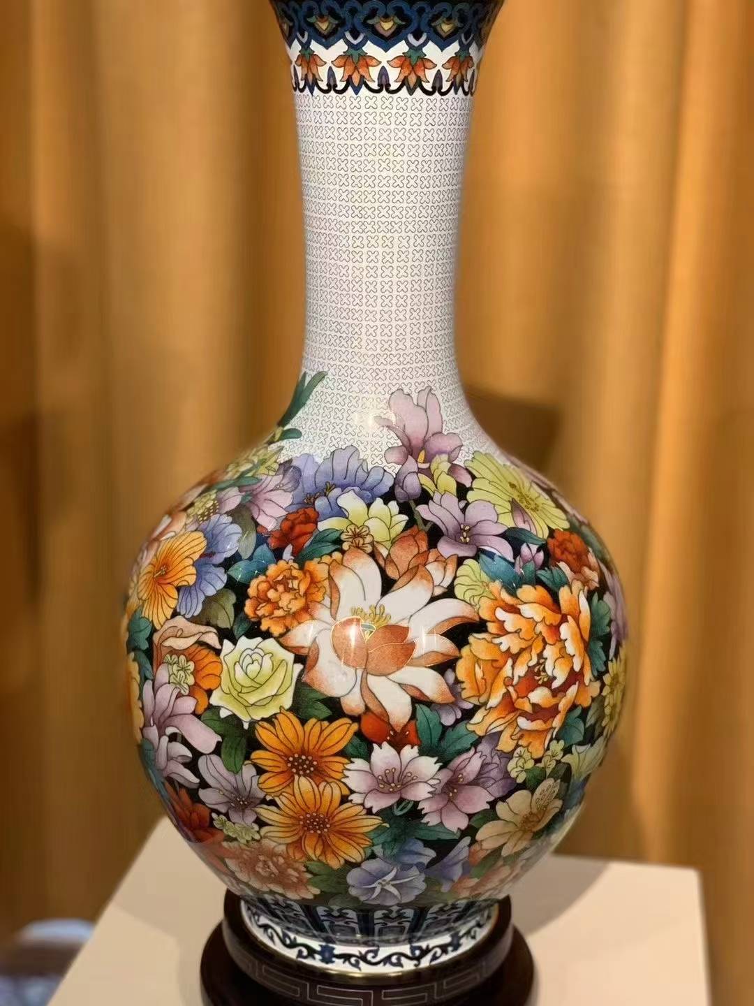 戴嘉林大师创作景泰蓝 盛世芳华万花赏瓶_世界_作品_祖国