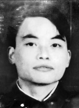 1999年25岁烈士被砍27刀,血衣成为国家一级文物,遗言:想妈妈