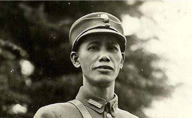 名将蔡廷锴为什么在南昌起义后率部脱逃?他用这4个字回答