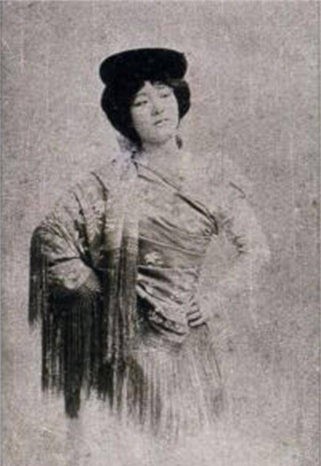 裕容龄:与太监谈恋爱,后被刘春霖拒婚,酷爱舞蹈晚年双腿被打断