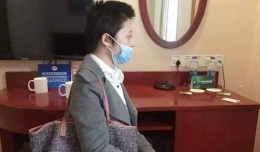 这位"老虎咬死游客事件"幸存者,至今没工作,最大的心愿是整容_赵青