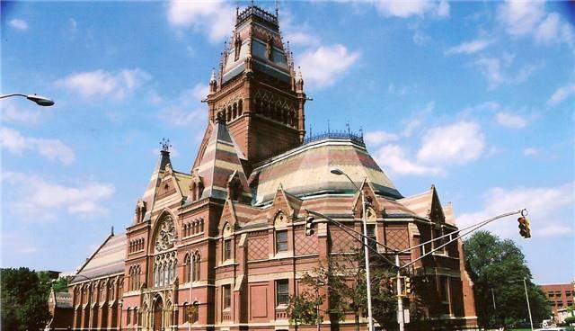 2007年,邓菲斯参加弗吉尼亚州的美国高考(act),成为了全美85个满分