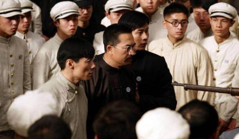 可是,天不遂人愿,让李瑛悲痛的是第四个孩子在生下来之后也夭亡了.