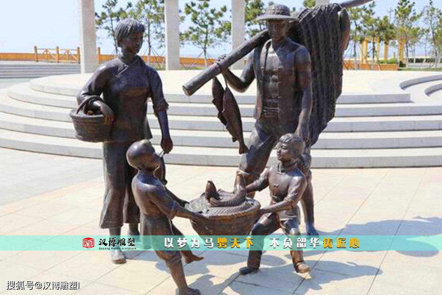 铸铜渔夫人物雕像,适合摆放在景区的雕塑