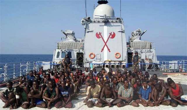 索马里海盗不能击杀只能驱逐?揭秘其"免死金牌"背后的秘密