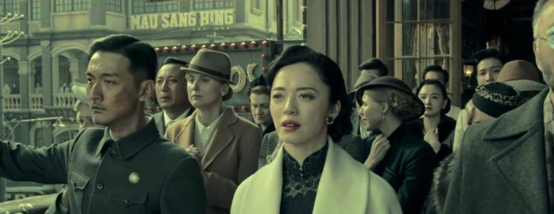 口,仅仅一瞬间,捆满炸药的士兵已经一字排开,下一个,湖北通城李满仓