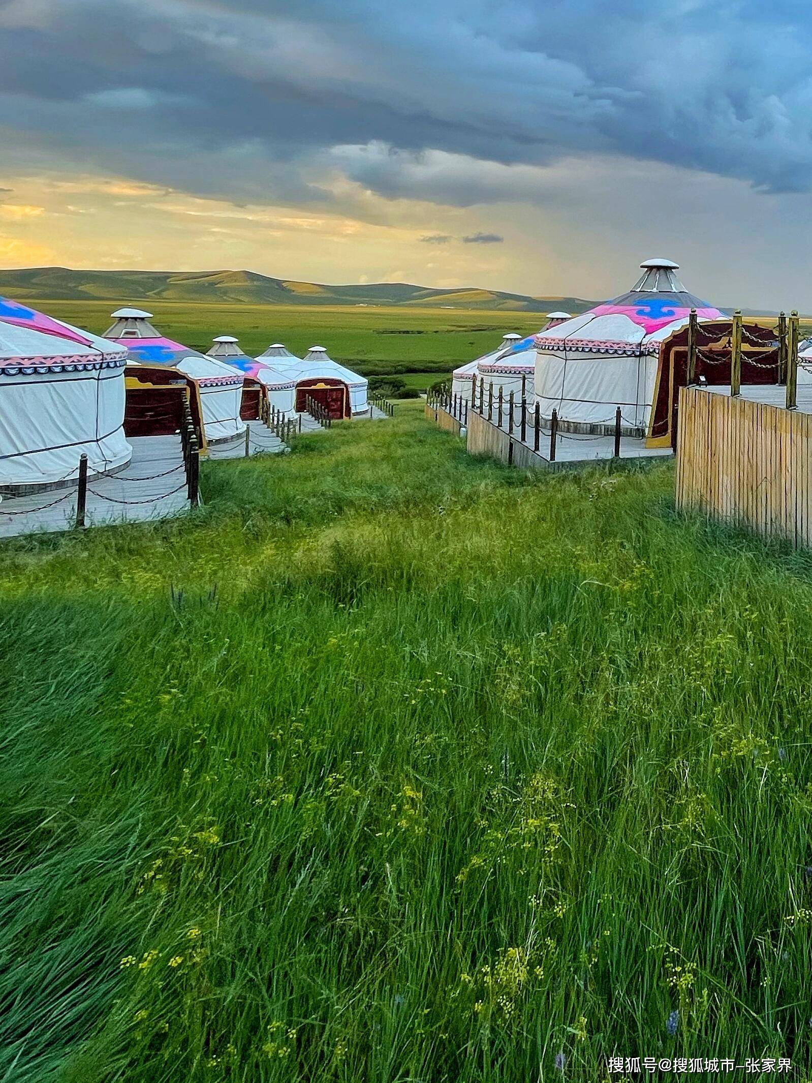 琥珀博物馆—敕勒川草原—萨拉齐萨拉齐镇得名于蒙古语做奶食的地方