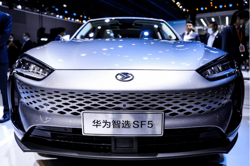 赛力斯,原名东风小康,原本深耕于货运面包车市场