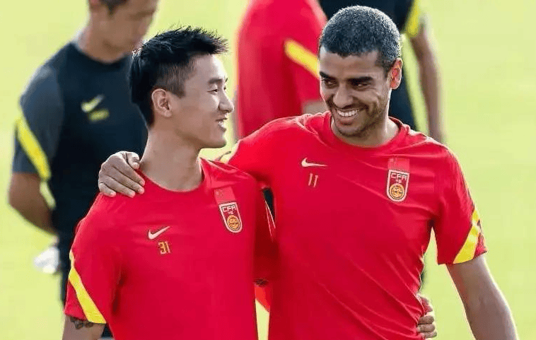 中国男足决战泰国!主力阵容王大雷队长,阿兰,费南多负责攻城拔寨