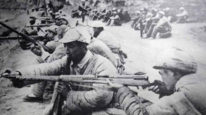 向山东临沂地区发动进攻,同时命王耀武派两个军由胶济铁路以南的淄川