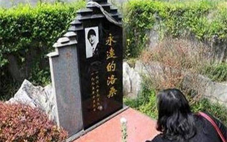 1995年洛桑因车祸去世,20年以后,师父博林再谈车祸细节