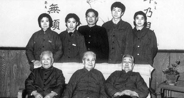 "鲁迅的三弟"周建人96岁去世,留下7个子女,如今现状如何?