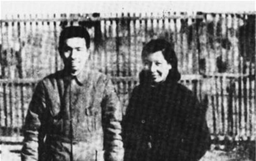 1998年曾志在京逝世,遗嘱:6万元存款捐给家乡,骨灰撒在井冈山