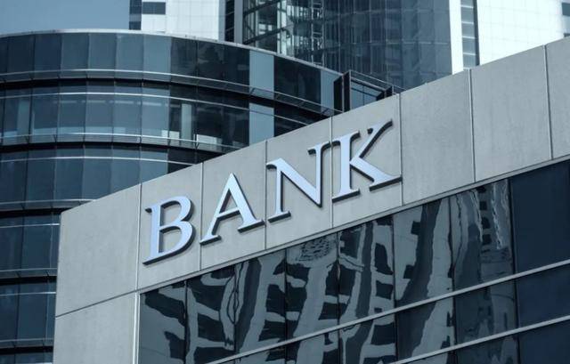 美国花旗大厦耗资58亿,4根柱子撑起59层大厦,险些遭受灭顶之灾