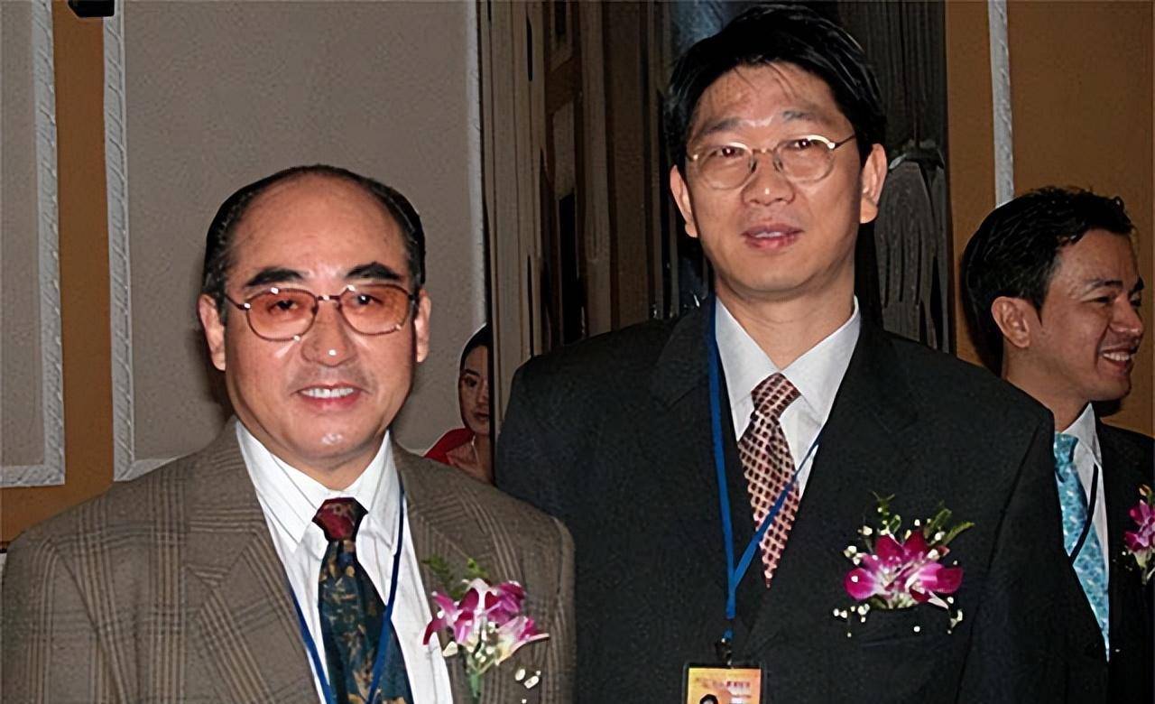 去世前几日,病情已然恶化的庄则栋更似心有所感,特地请人叫来相熟的