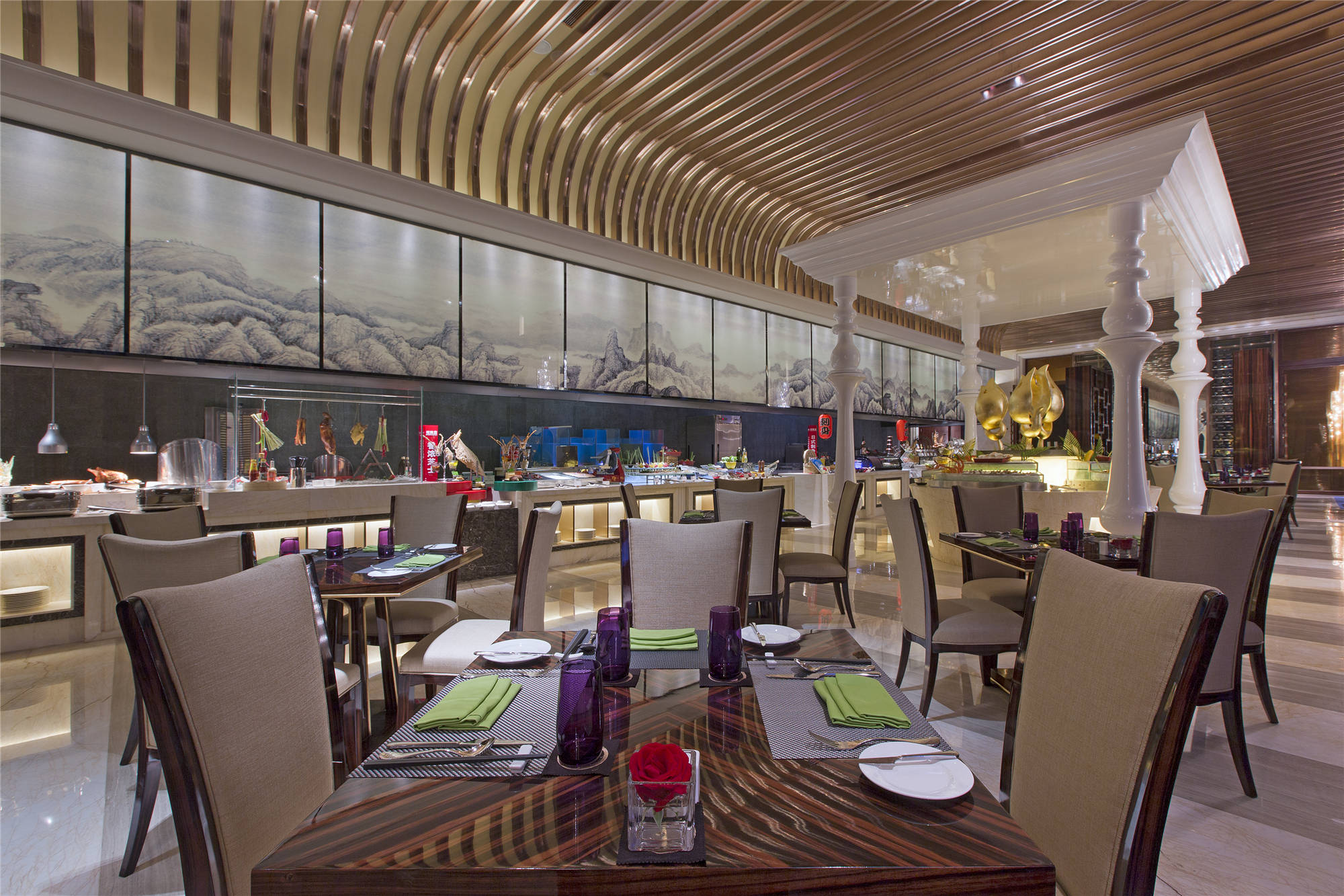 天津富力万达文华酒店呈现夏季烧烤小龙虾主题自助晚餐