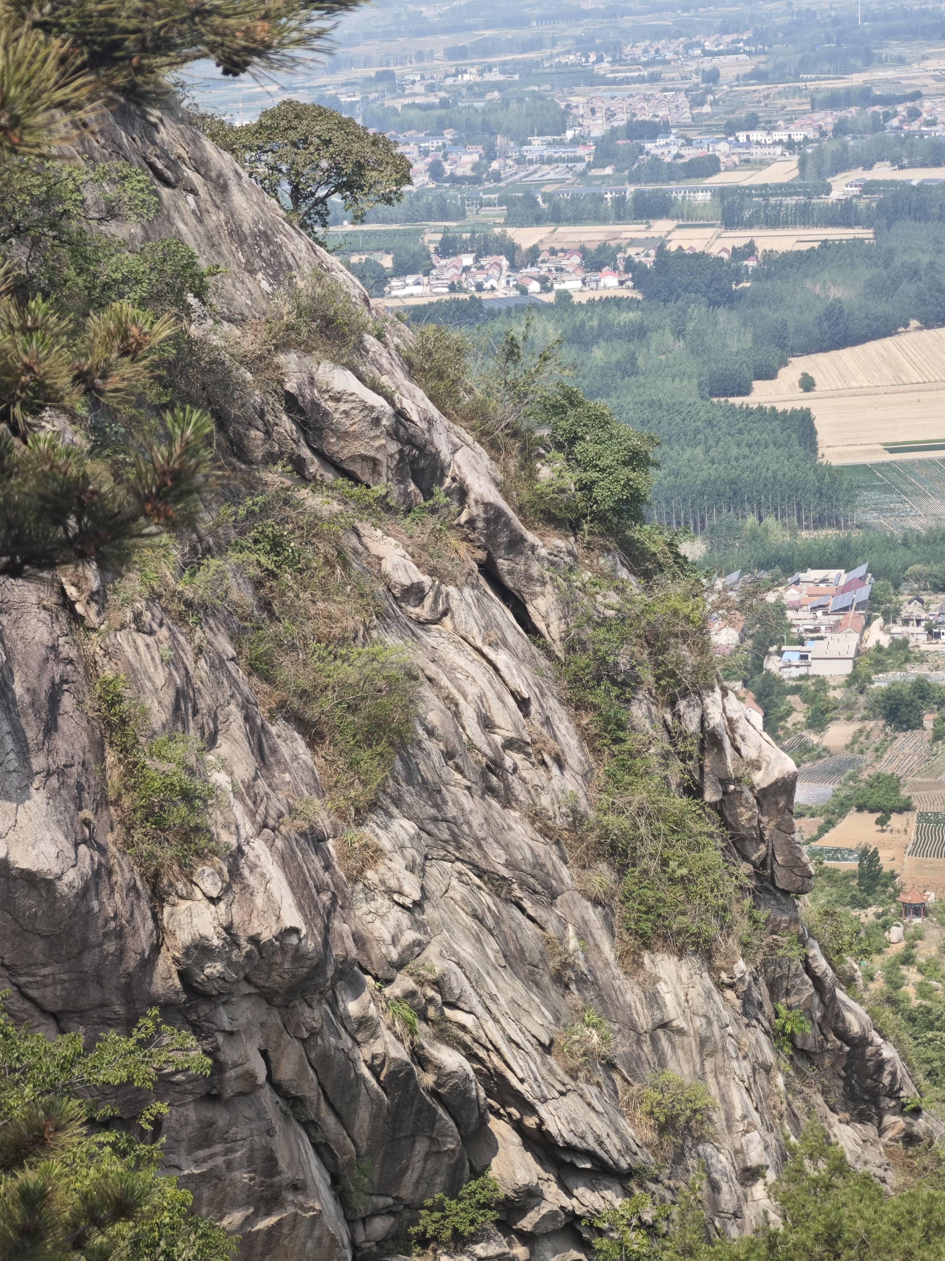 雄奇瑰丽虎头崖(叟崮)