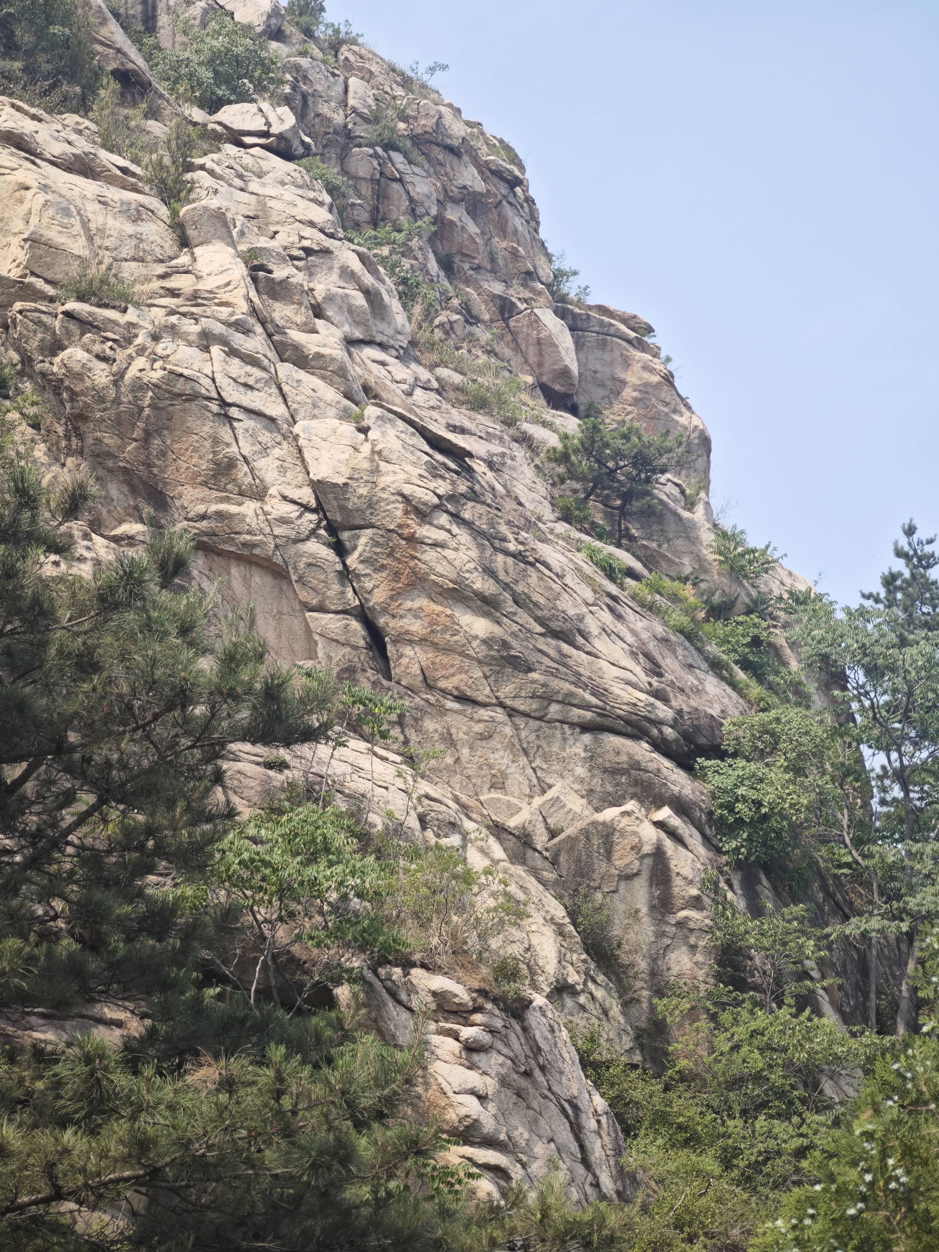 雄奇瑰丽虎头崖(叟崮)