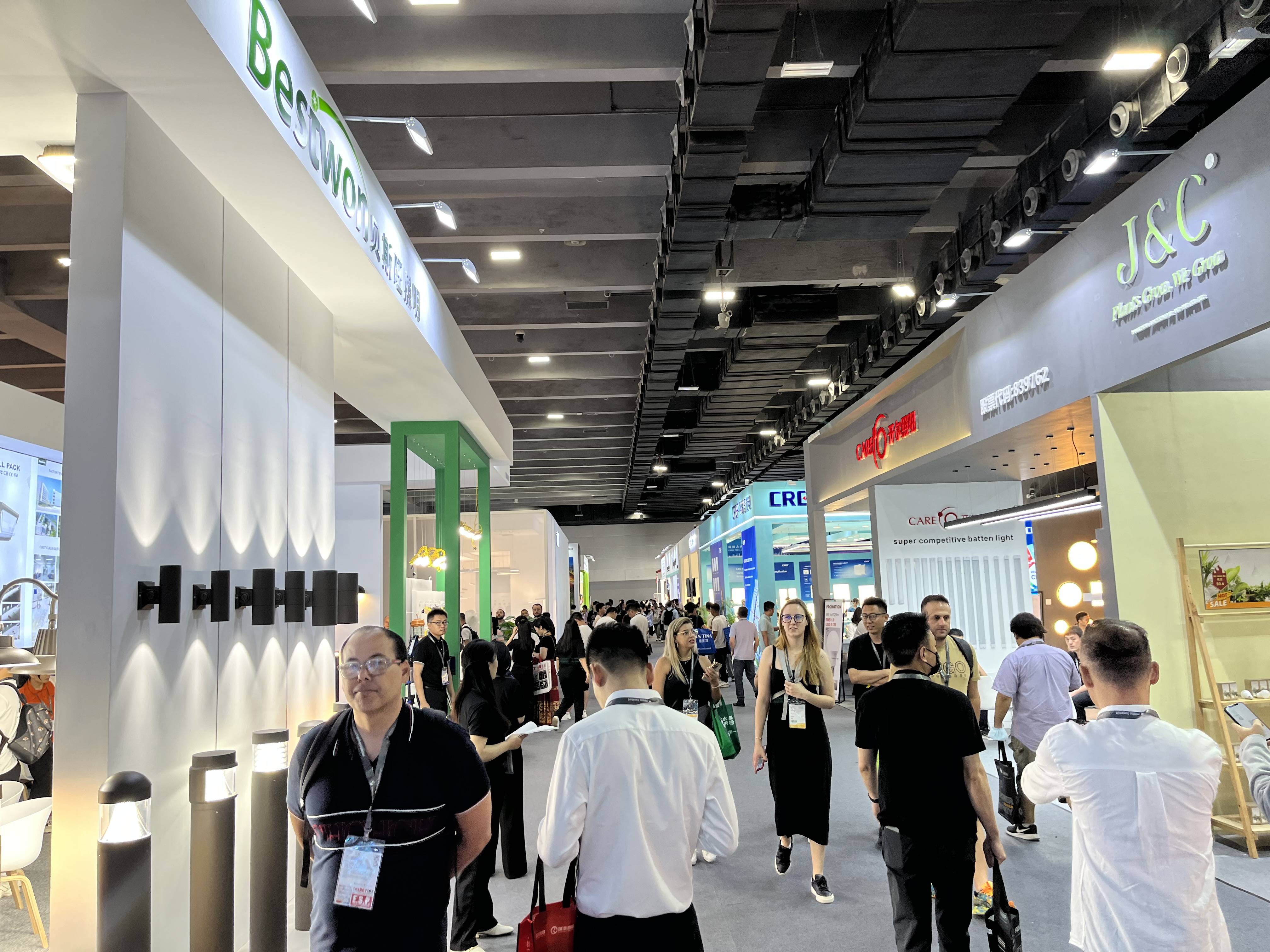 2024年广州国际照明展《光亚展》盛大开幕!