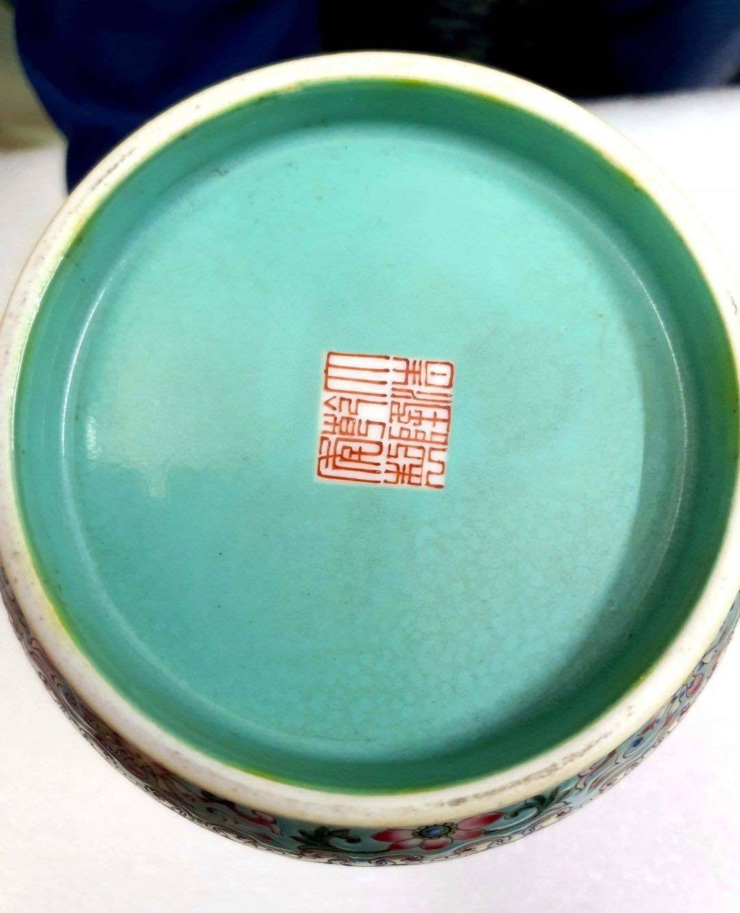 清乾隆粉彩仕女奏乐图瓶汲取文人画抒情写意精神_瓷器_艺术_中国