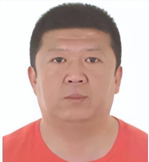 18年天津抓获的黑老大"四哥"一生混黑道,无期出狱又成黑老大_颜锦_张