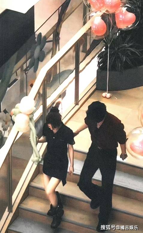 赵今麦张凌赫，二搭樱桃琥珀，拍摄周期为110天-关于赵今麦的视频