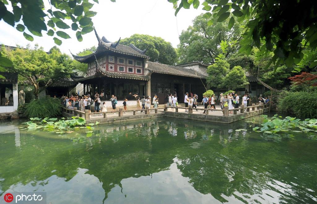 江苏苏州园林迎来暑期旅游高峰-搜狐大视野-搜狐新闻