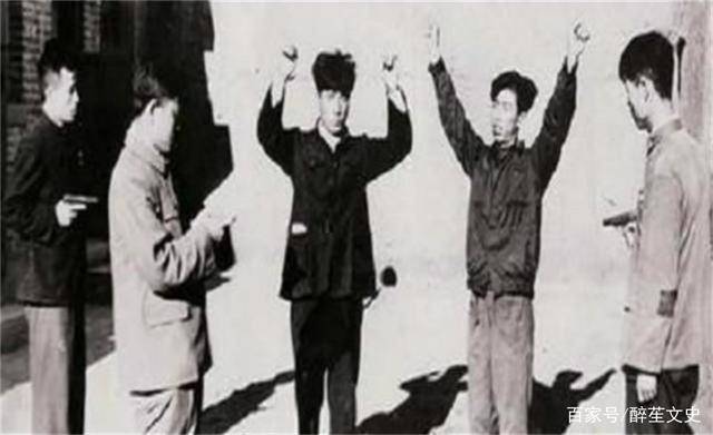 不仅要建立国家,还妄想把老蒋收入自己麾下_张清安_皇帝_巴中县