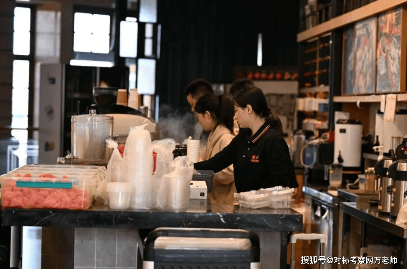 片刻休息后,到了我们的专题交流环节,走进华为会议室,开始今天的学习