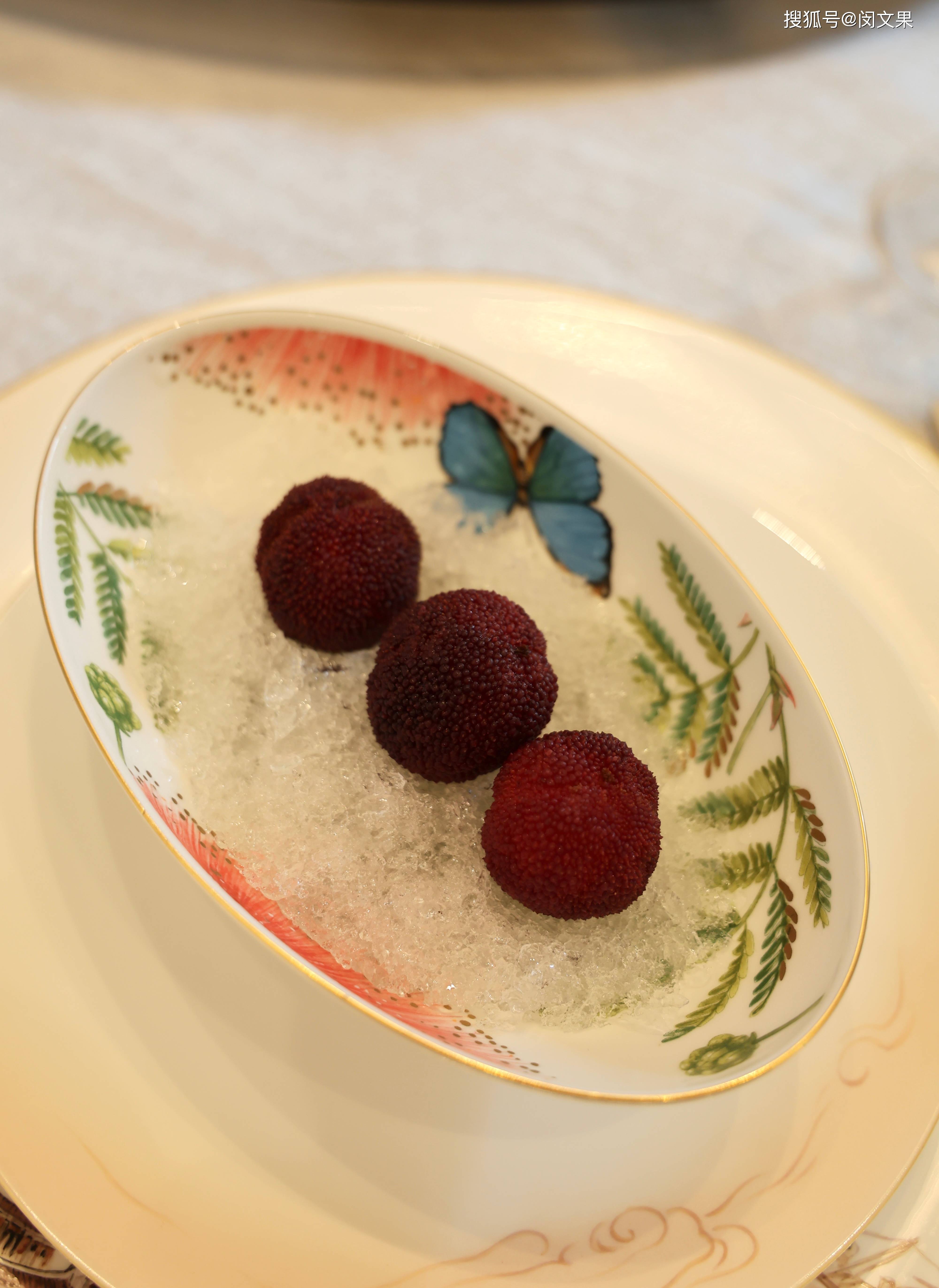 泉州泰禾洲际酒店,直接把蟳埔村簪花搬进了大堂!餐饮也表现优秀!