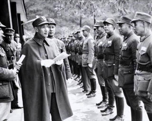 果不其然,双方一开打国民党军队就落了下风,不敌日军.张德能