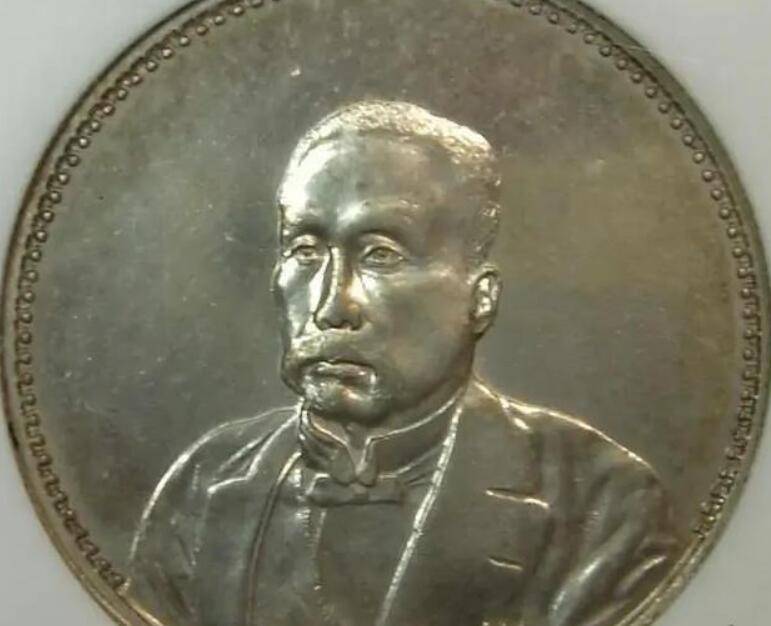 1916年袁世凯临终前,预言3个人可以拯救中国,到底是哪3人?