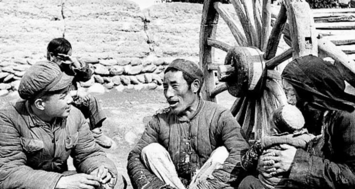 土地改革时,竟有农户偷偷把地契还给地主,他们究竟在怕什么?