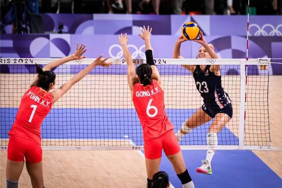 原创            绝杀！中国女排3-2美国获小组赛开门红，女排姑娘如何拿下比赛的？-女排中国美国3:2比赛结果怎么样