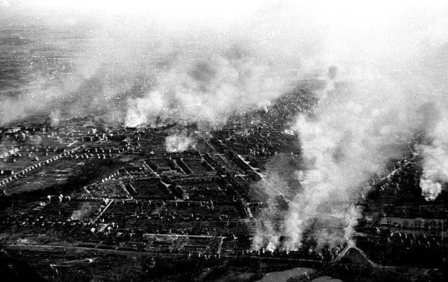 东普鲁士的最后之战,苏军围攻柯尼斯堡,与战争中的"阴云谜雾"