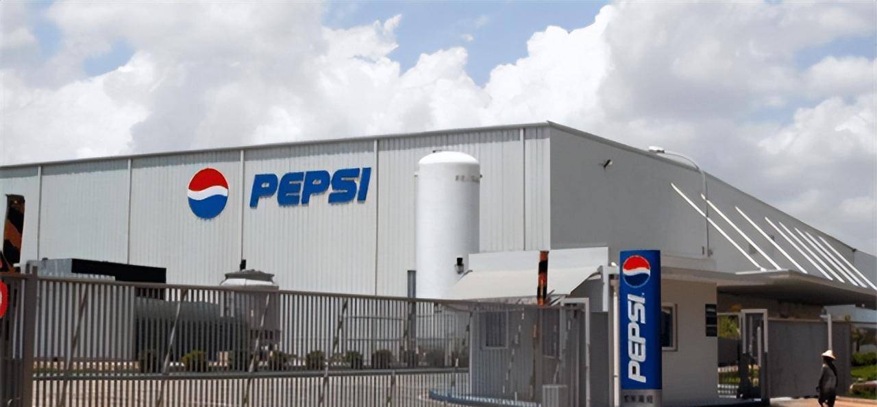 百事可乐史上首位女ceo,打败可口可乐,每年从我国赚走上百亿