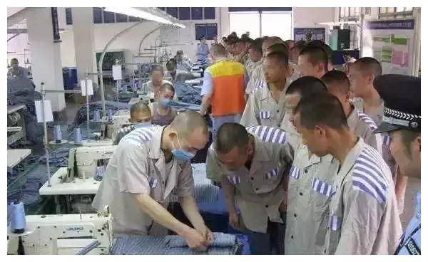 "人间地狱"监狱里的罪犯劳动情况如何?比工厂工人怎么样?