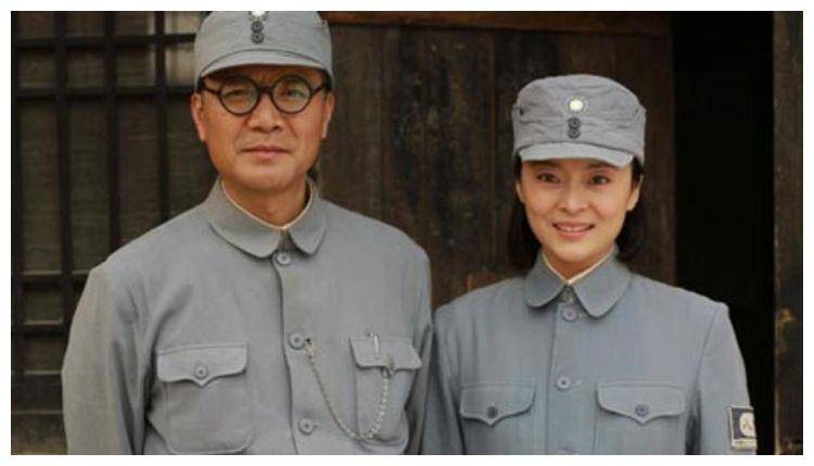 汪荣华19岁嫁给44岁刘伯承,生育7个子女,刘帅病重13年不离不弃