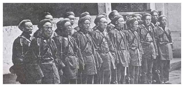 逃亡15年造命案数起,国家动用7000多人围捕_湘西_覃国卿_土匪
