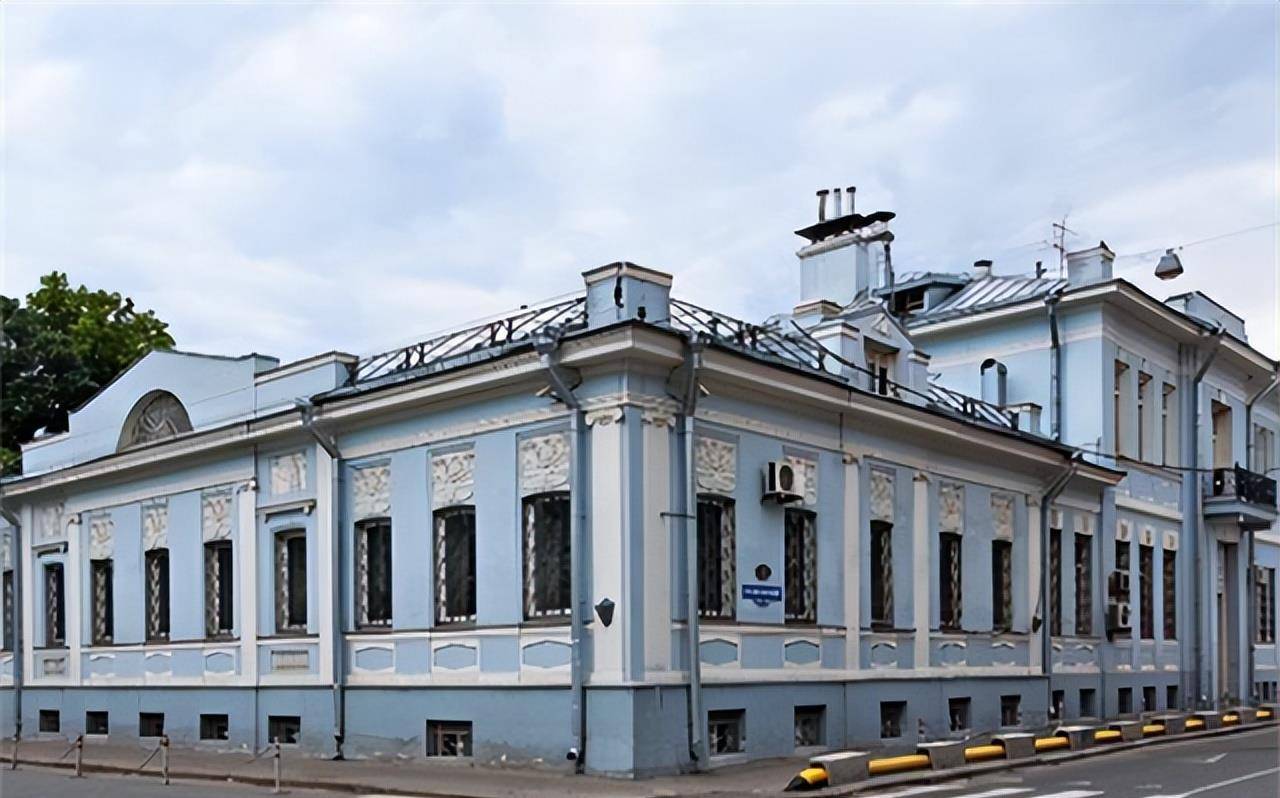 斯大林把他介绍给罗斯福时说,这是苏联的希姆莱