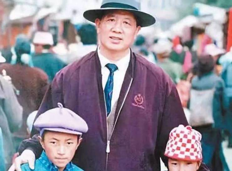 孔繁森逝世快27周年,殉职时年仅50岁,他的三个子女如今何在?