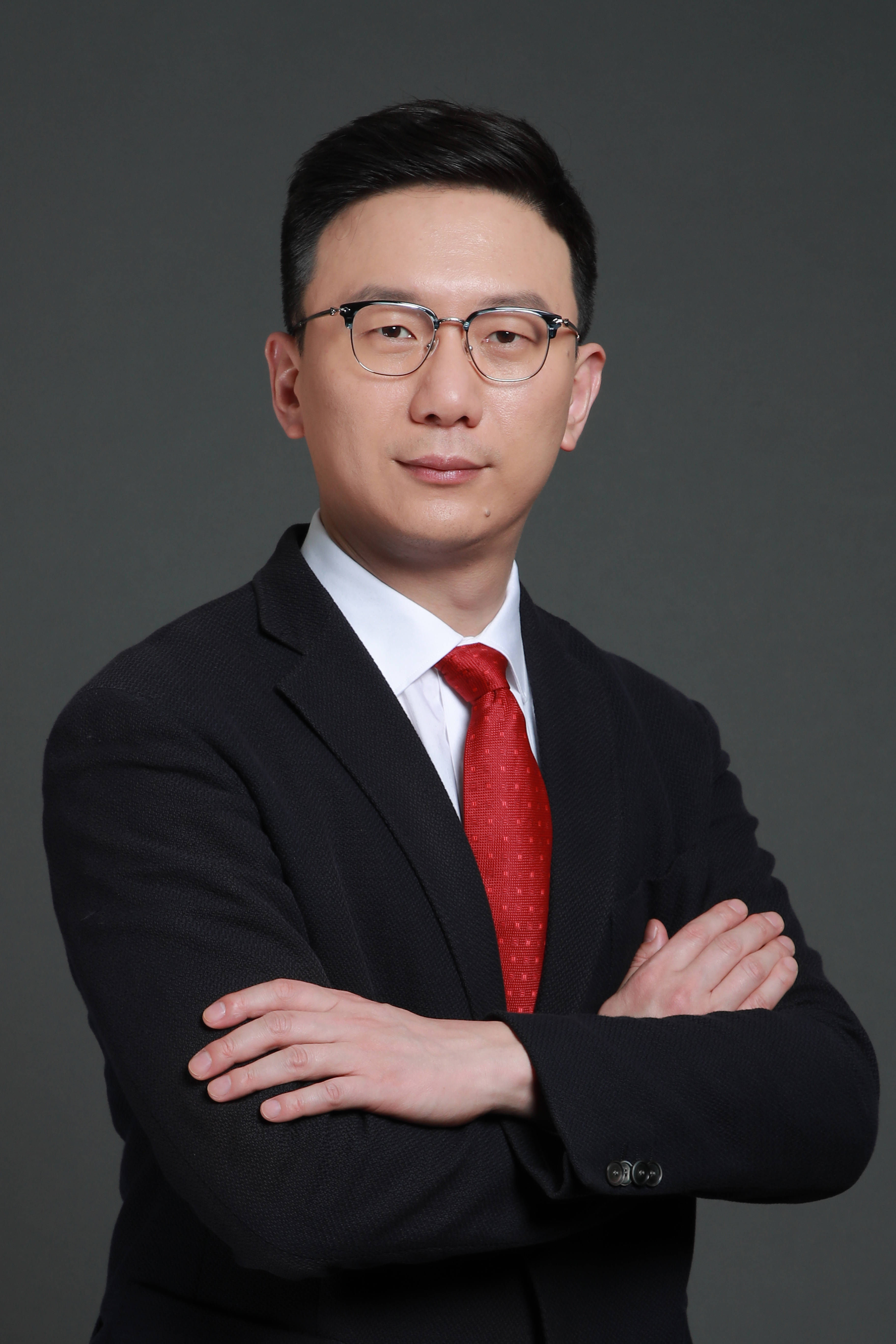 上汽大众:总经理陶海龙兼任党委书记 傅强接替俞经民任销售与市场执行